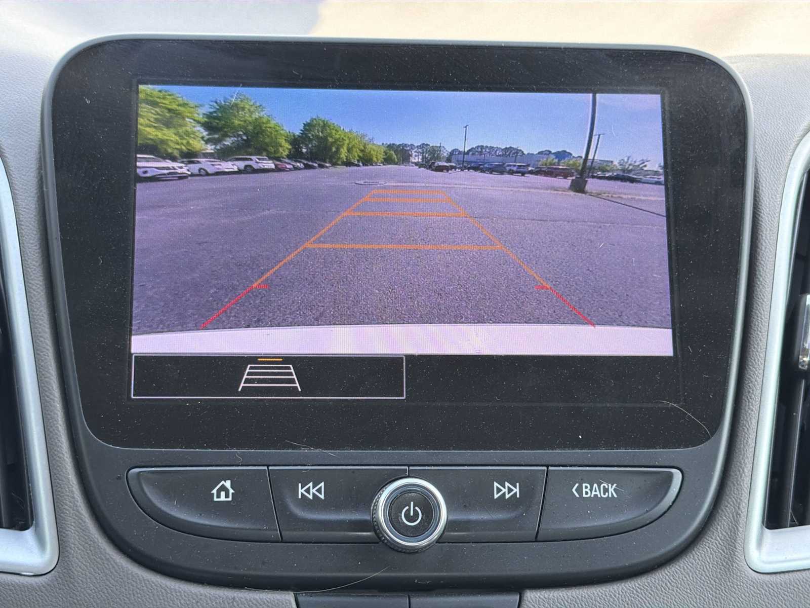 Thumbnail: 2023 Chevrolet Malibu - 22