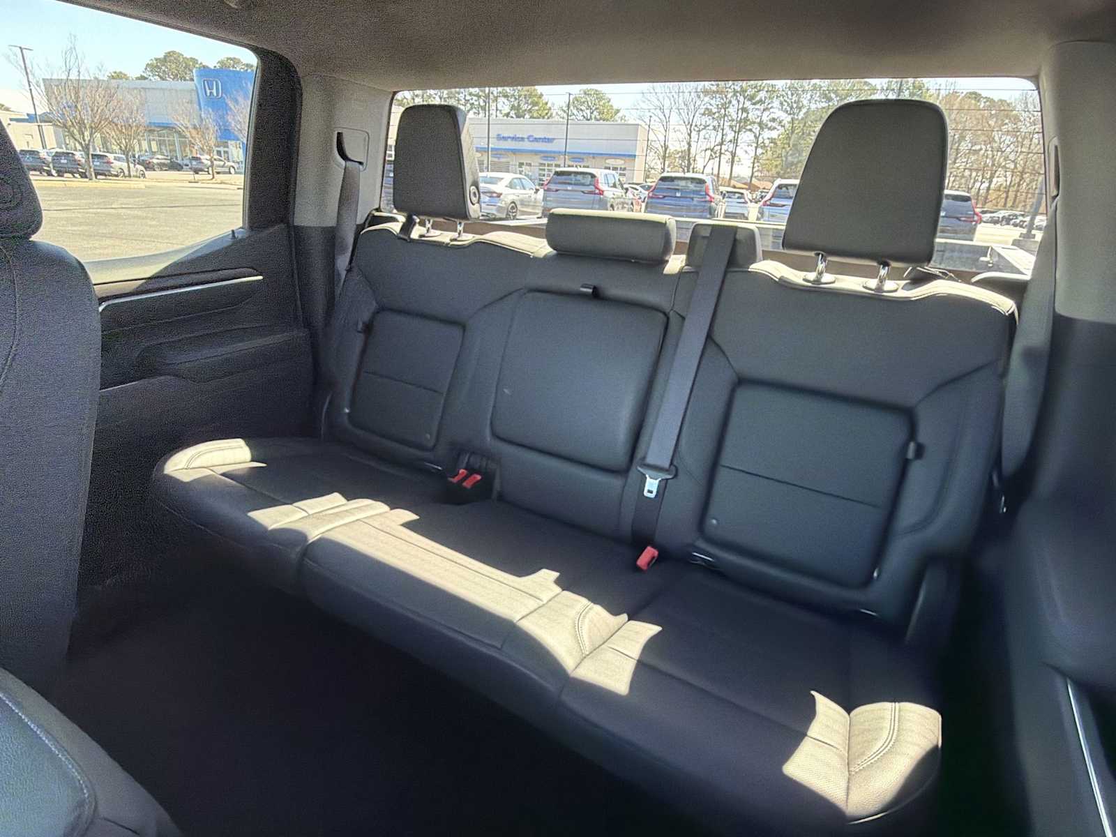 Thumbnail: 2025 GMC Sierra 1500 - 24