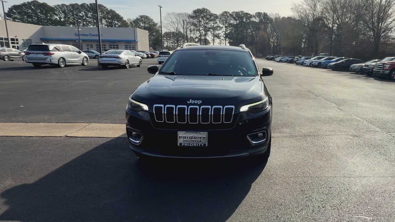 Thumbnail: 2021 Jeep Cherokee - 3