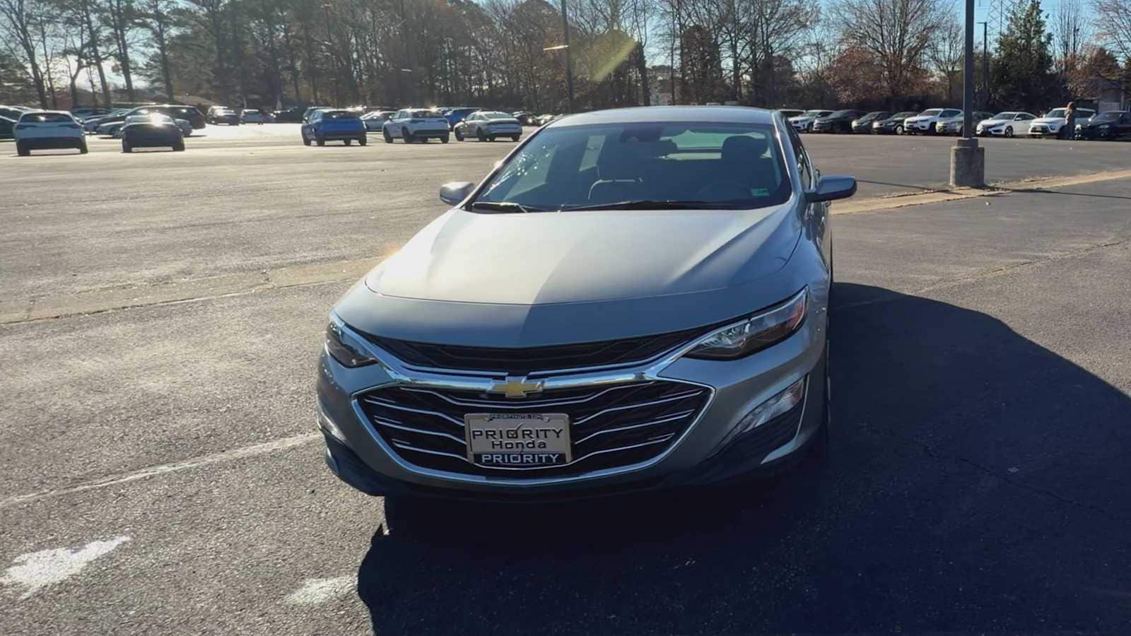 Thumbnail: 2024 Chevrolet Malibu - 3