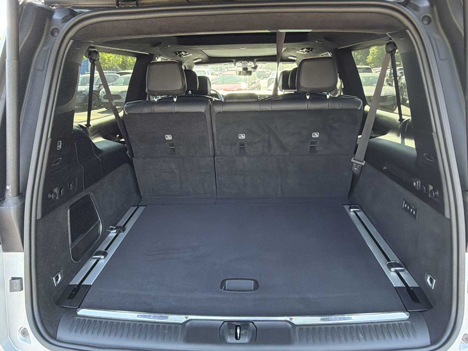 Thumbnail: 2024 Jeep Grand Wagoneer L - 21