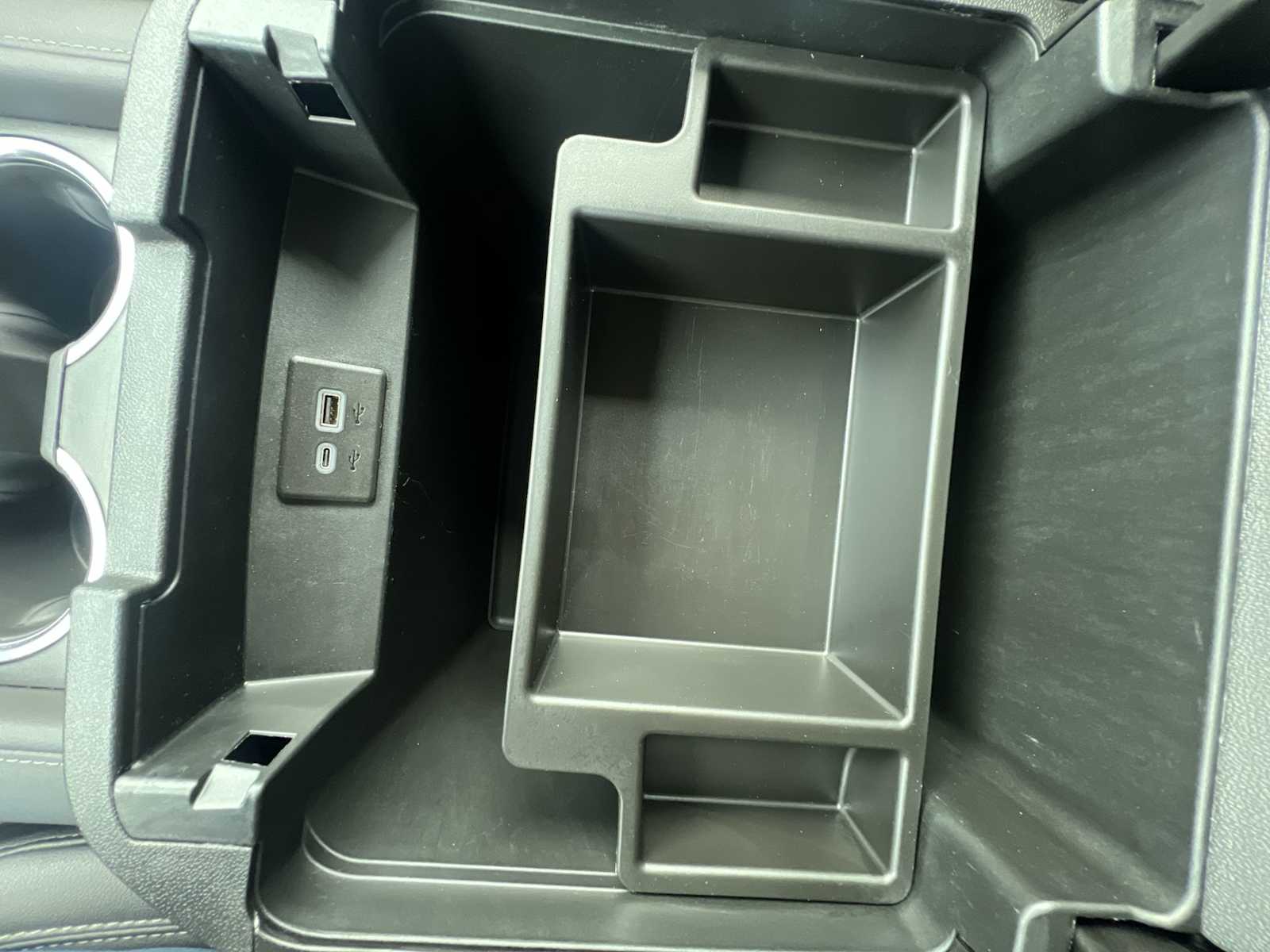 Thumbnail: 2024 Chevrolet Tahoe - 23