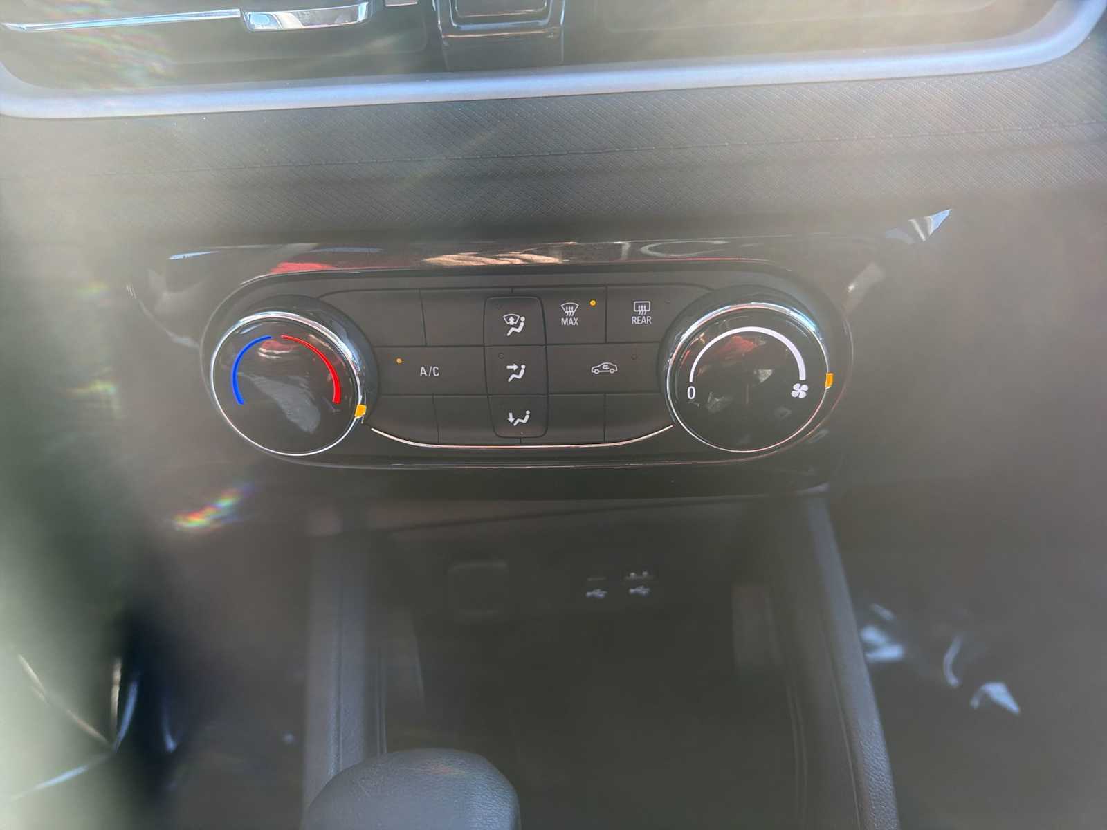 Thumbnail: 2024 Chevrolet TrailBlazer - 16