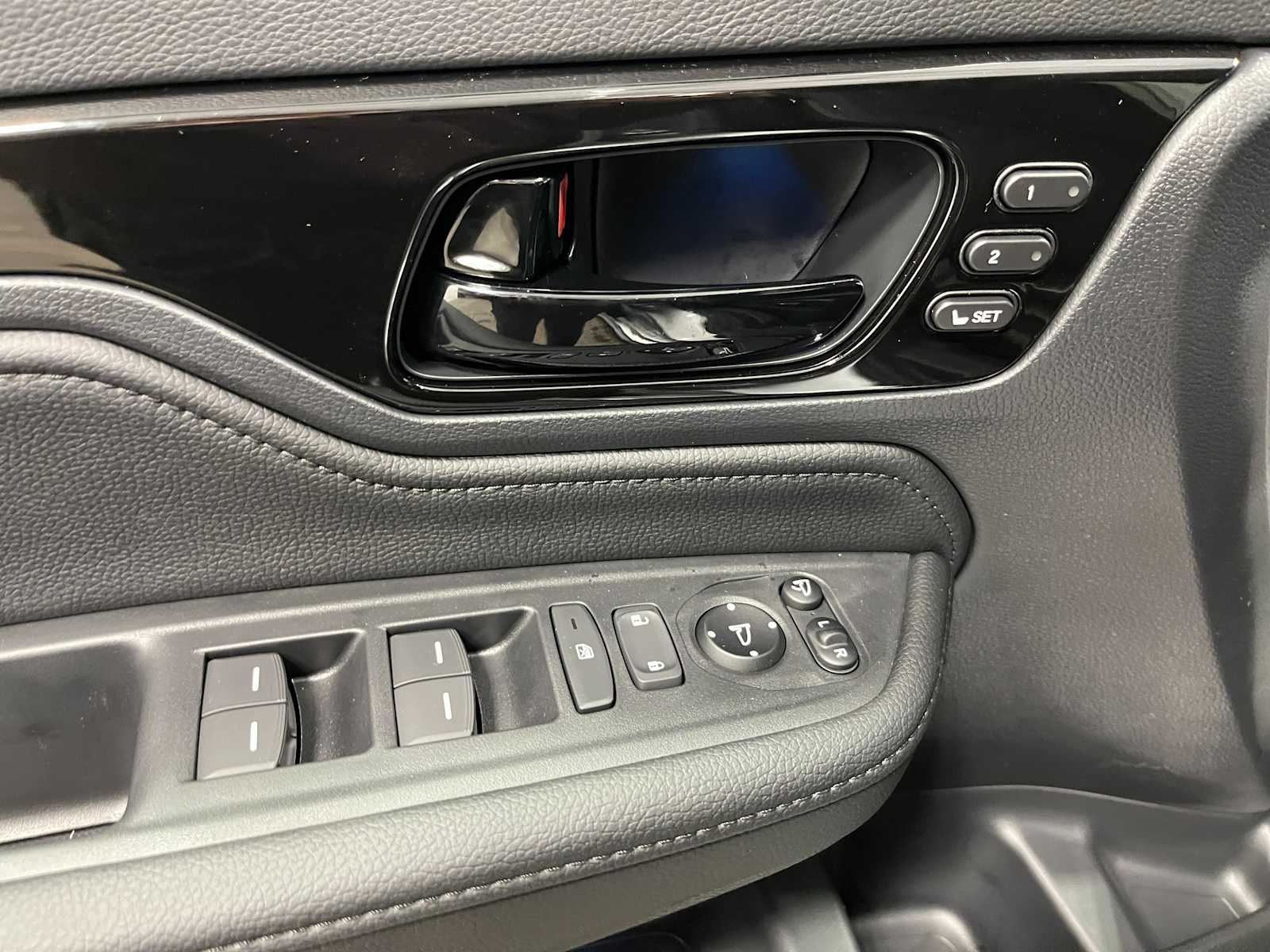 Thumbnail: 2026 Honda Odyssey - 13