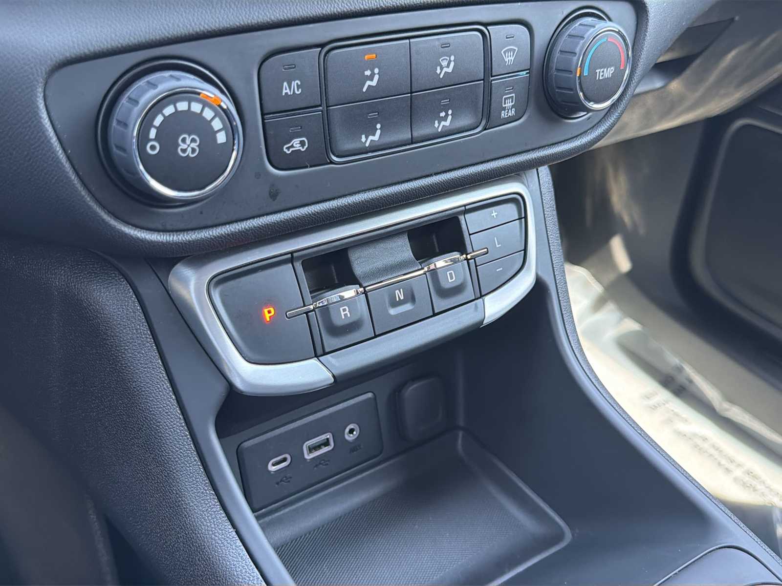 Thumbnail: 2024 GMC Terrain - 20