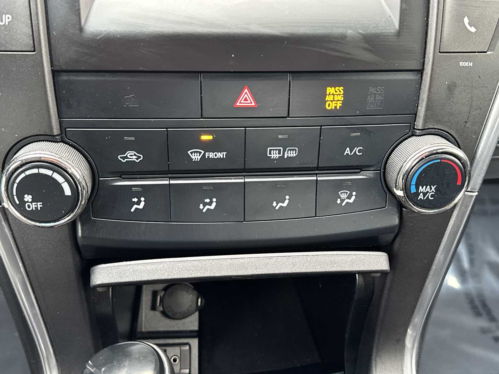 Thumbnail: 2017 Toyota Camry - 16