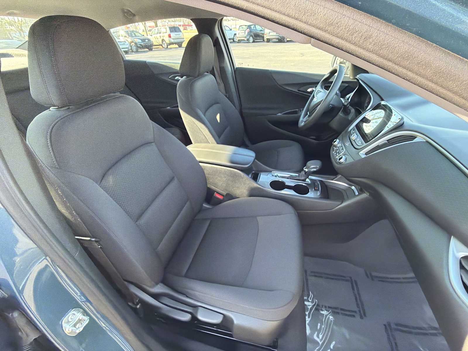 Thumbnail: 2025 Chevrolet Malibu - 24