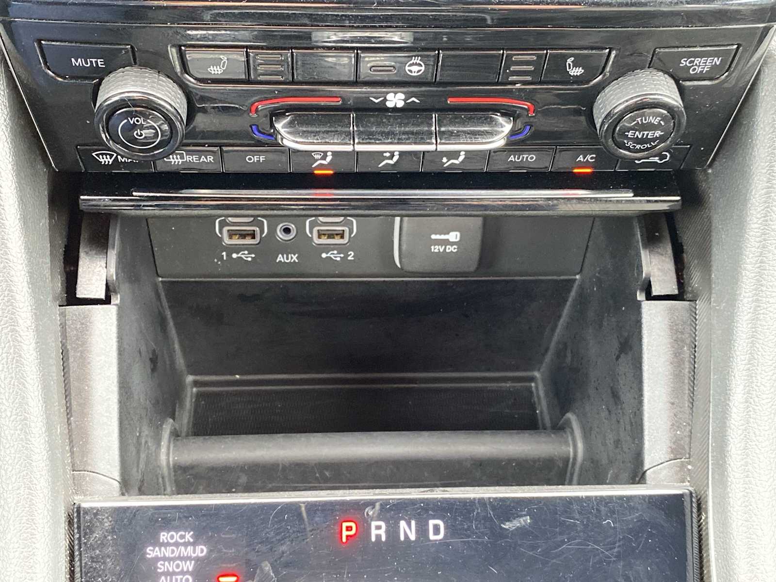 Thumbnail: 2024 Jeep Grand Cherokee - 17