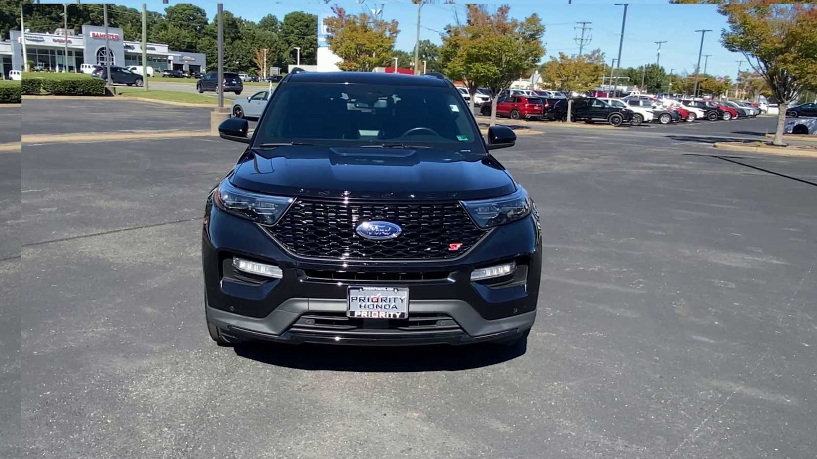 Thumbnail: 2023 Ford Explorer - 3