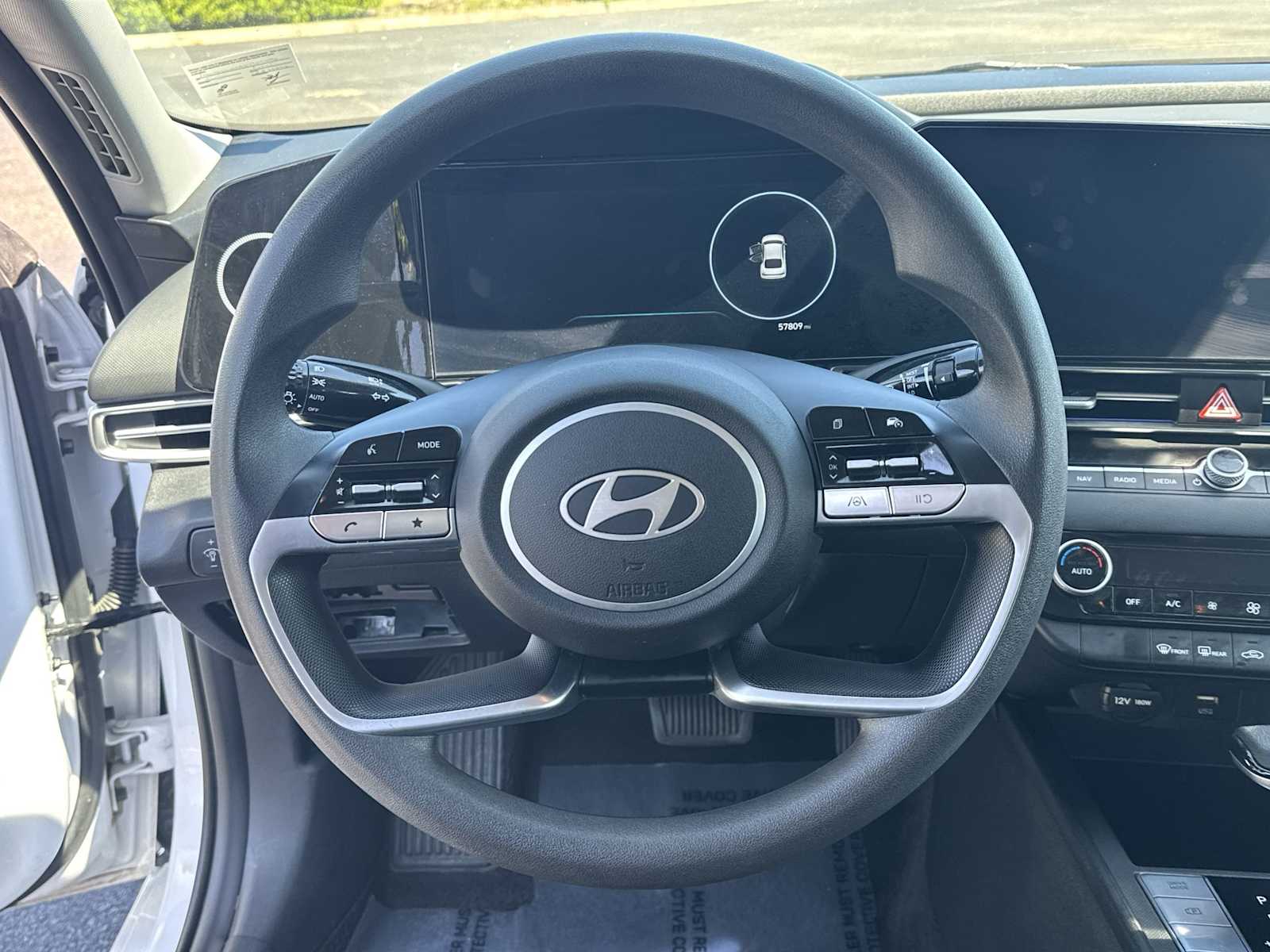 Thumbnail: 2024 Hyundai Elantra - 11