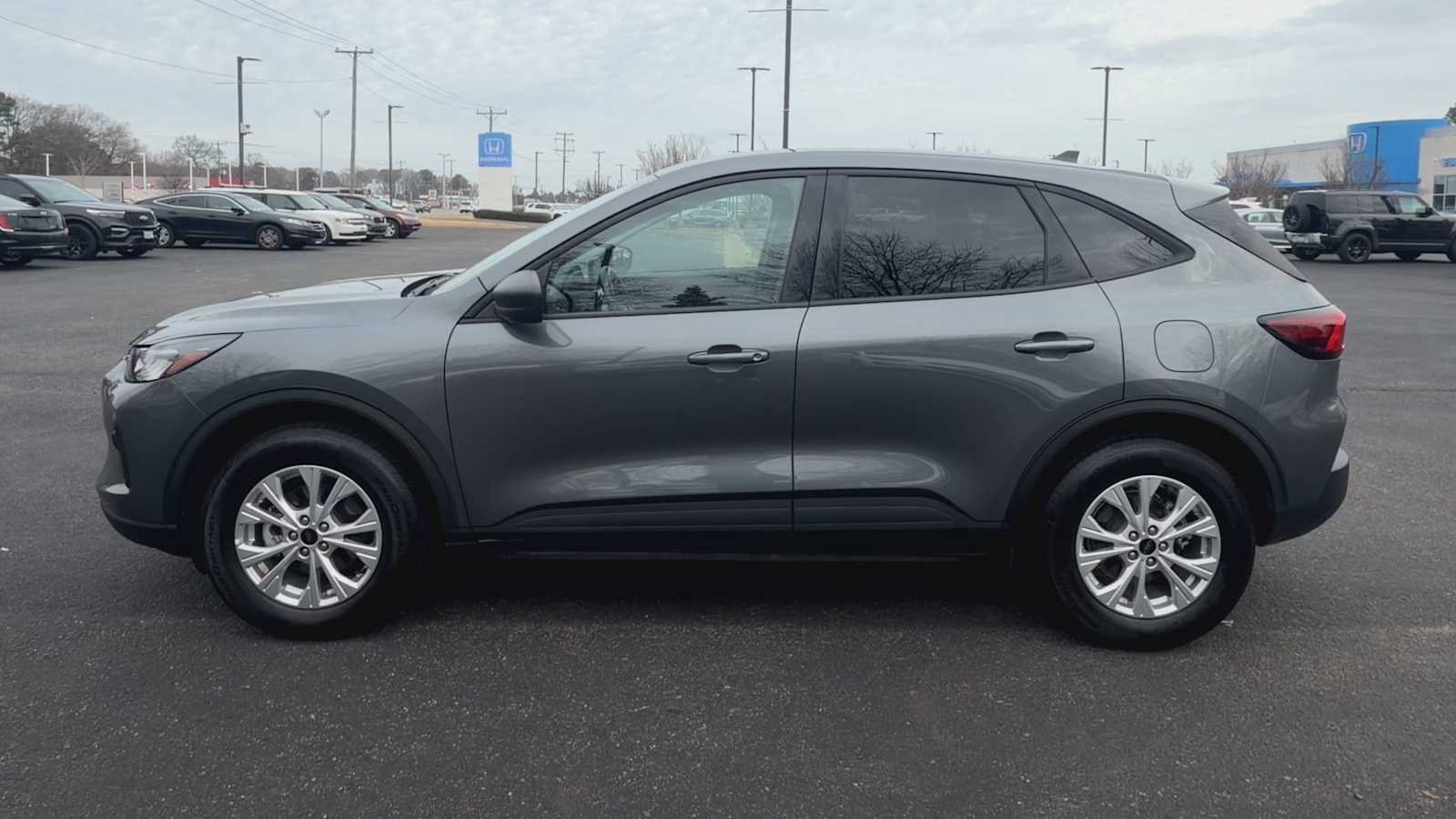 Thumbnail: 2025 Ford Escape - 5