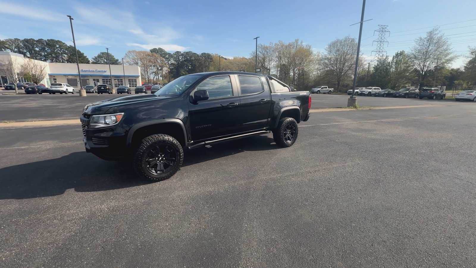 Thumbnail: 2022 Chevrolet Colorado - 4