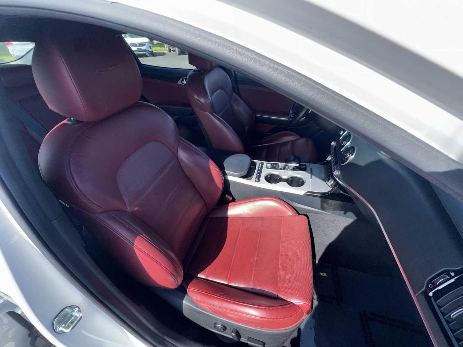 Thumbnail: 2020 Kia Stinger - 26