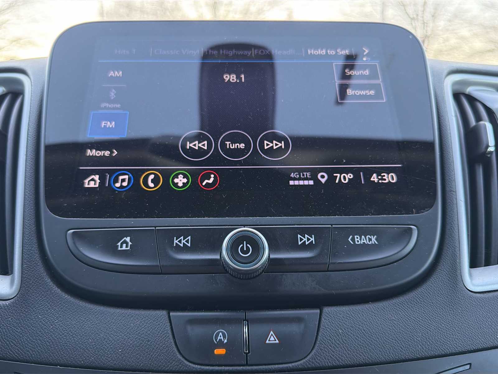 Thumbnail: 2022 Chevrolet Malibu - 12