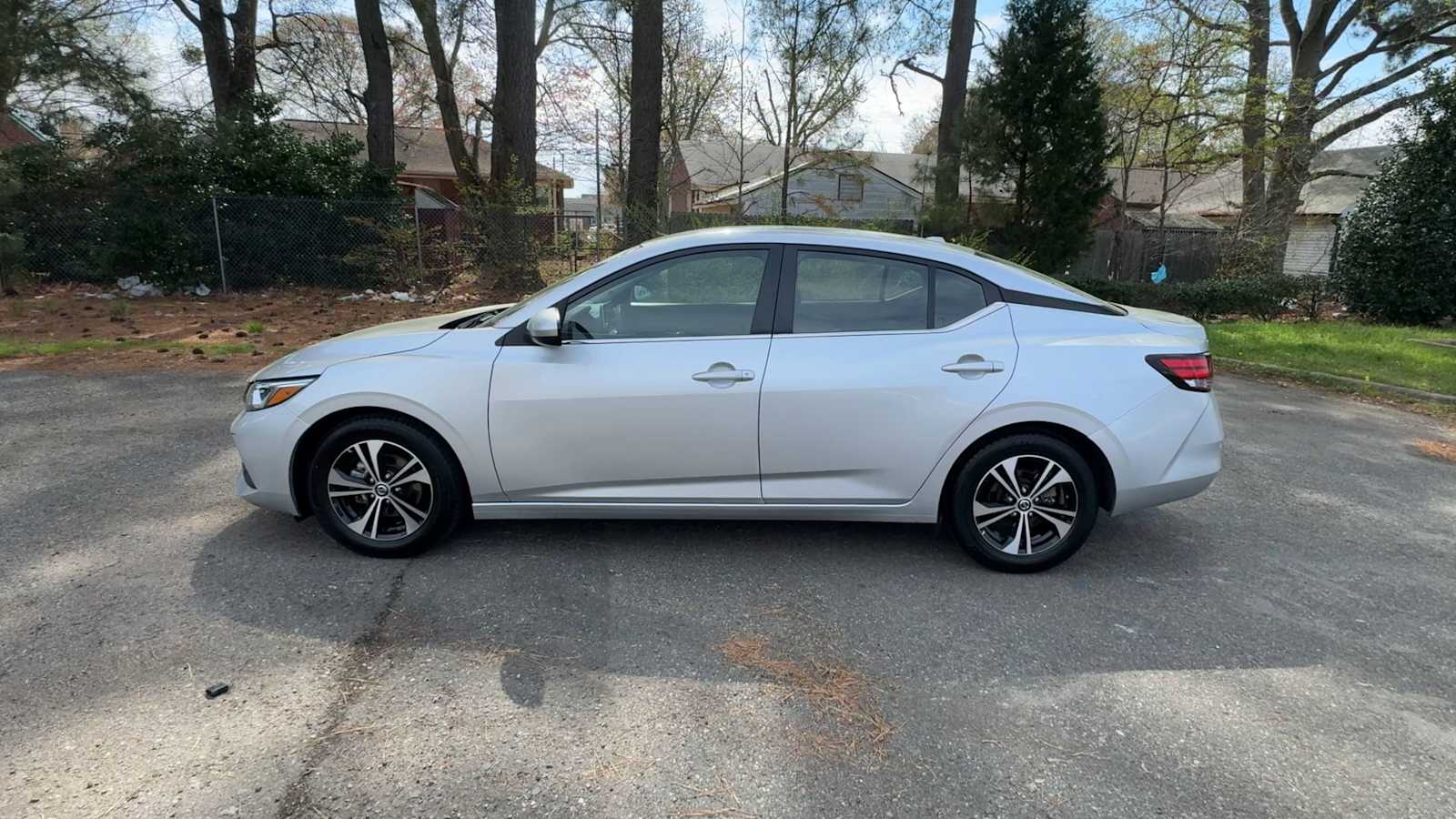 Thumbnail: 2023 Nissan Sentra - 5