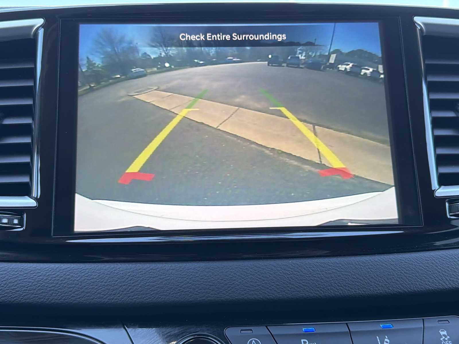 Thumbnail: 2024 Chrysler Pacifica - 21