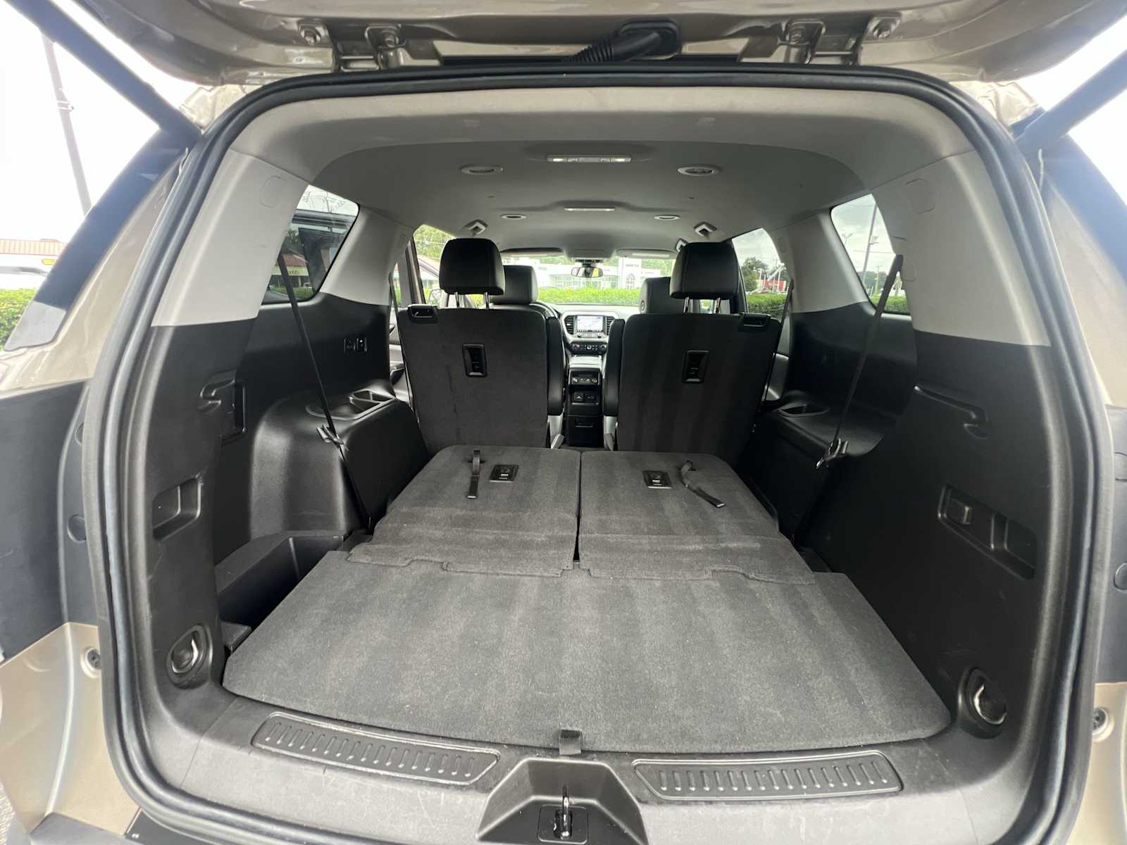 Thumbnail: 2023 GMC Acadia - 20