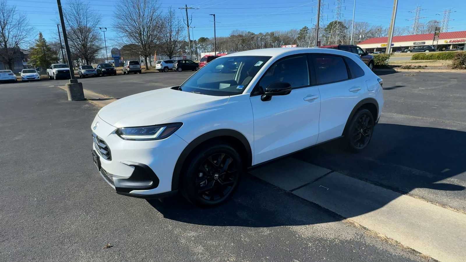 Thumbnail: 2025 Honda HR-V - 4