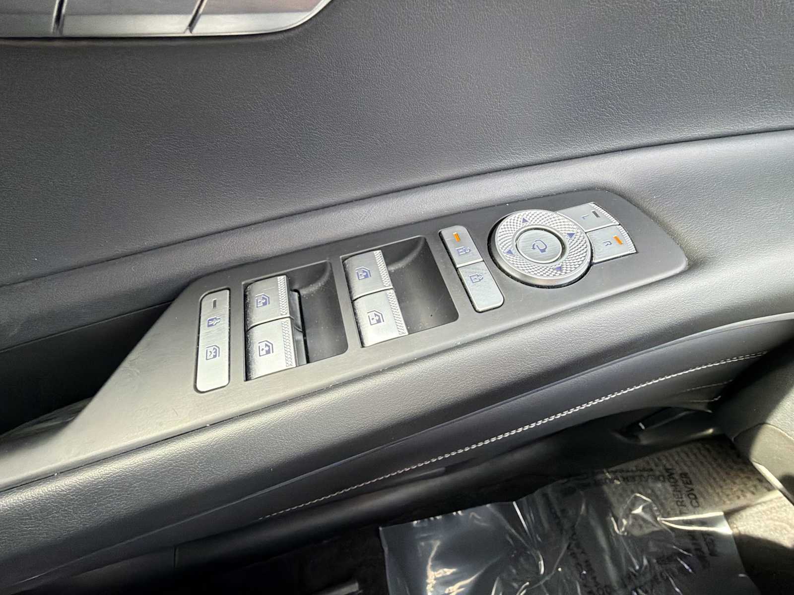 Thumbnail: 2025 Genesis GV80 - 15