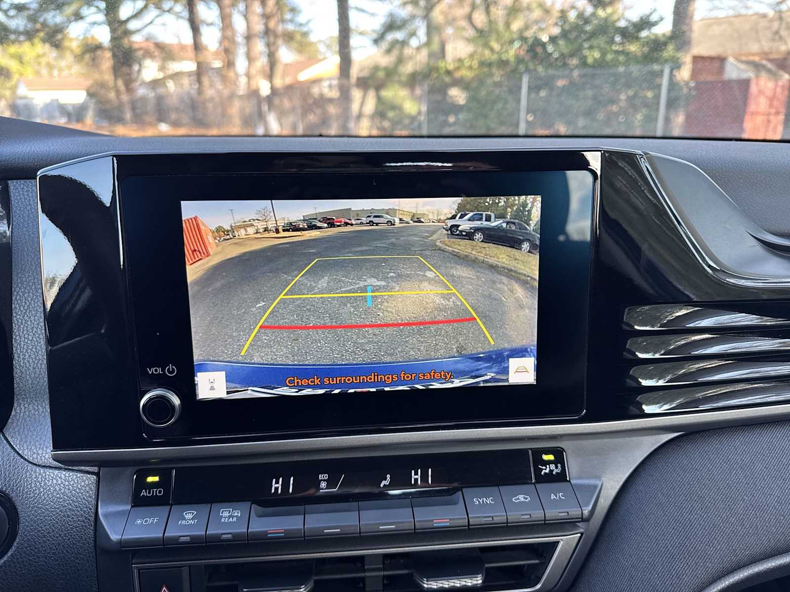 Thumbnail: 2025 Toyota Camry - 22