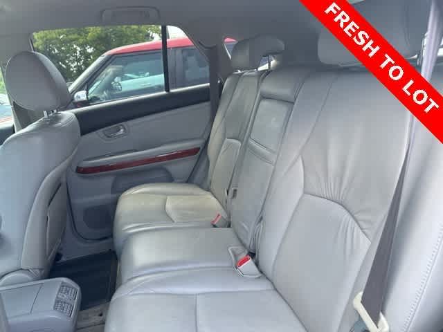 Thumbnail: 2004 Lexus RX - 8