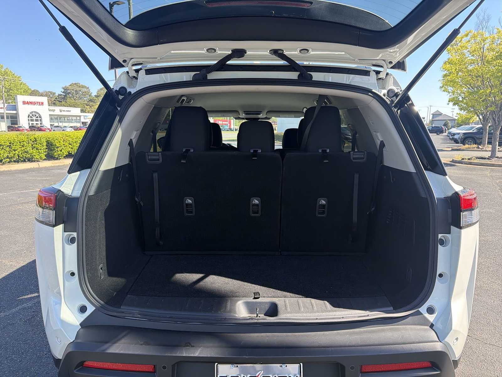 Thumbnail: 2024 Nissan Pathfinder - 19