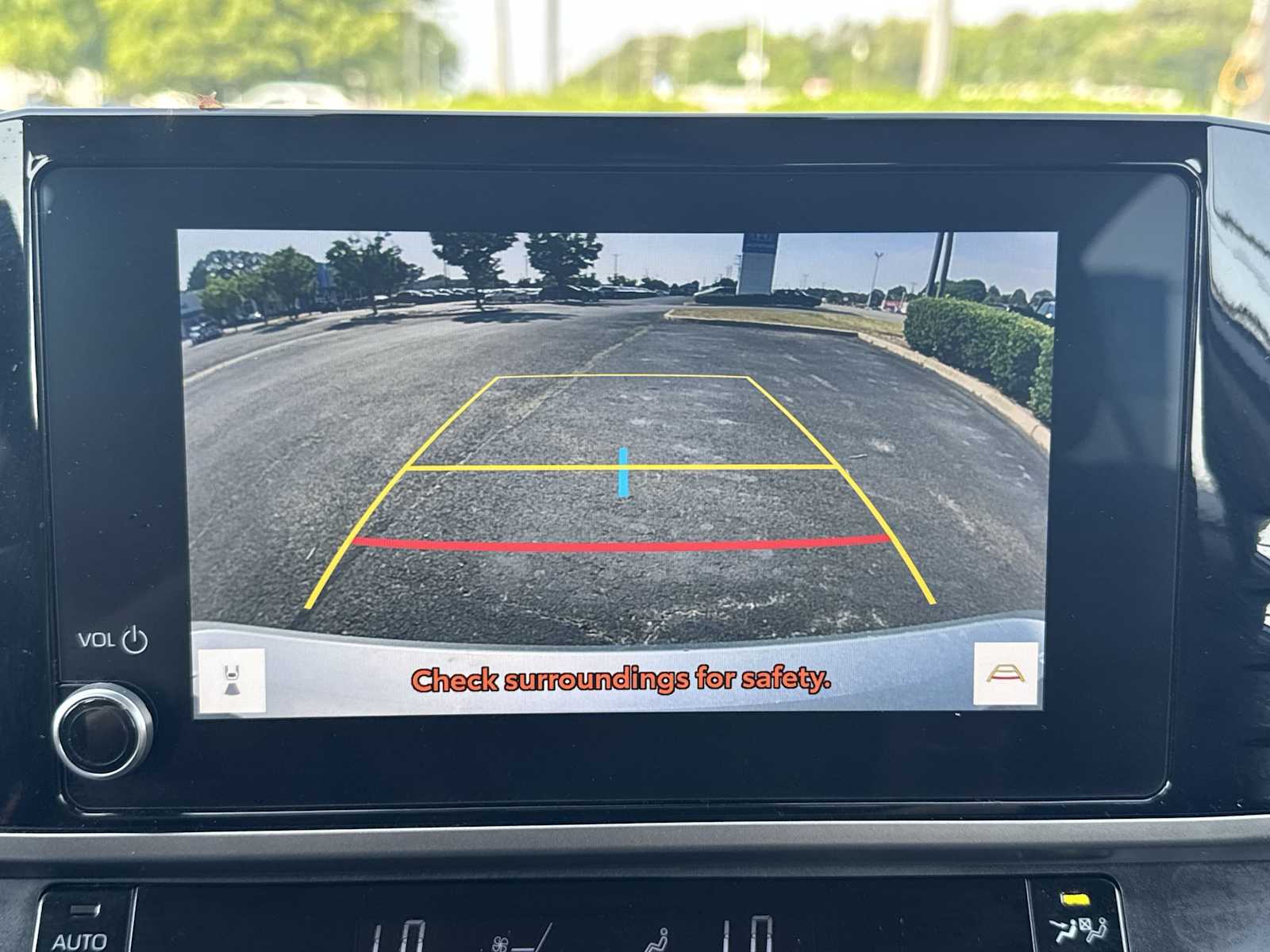 Thumbnail: 2025 Toyota Camry - 22