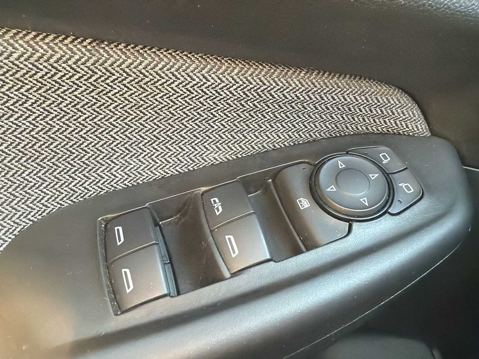 Thumbnail: 2025 Chevrolet TrailBlazer - 15