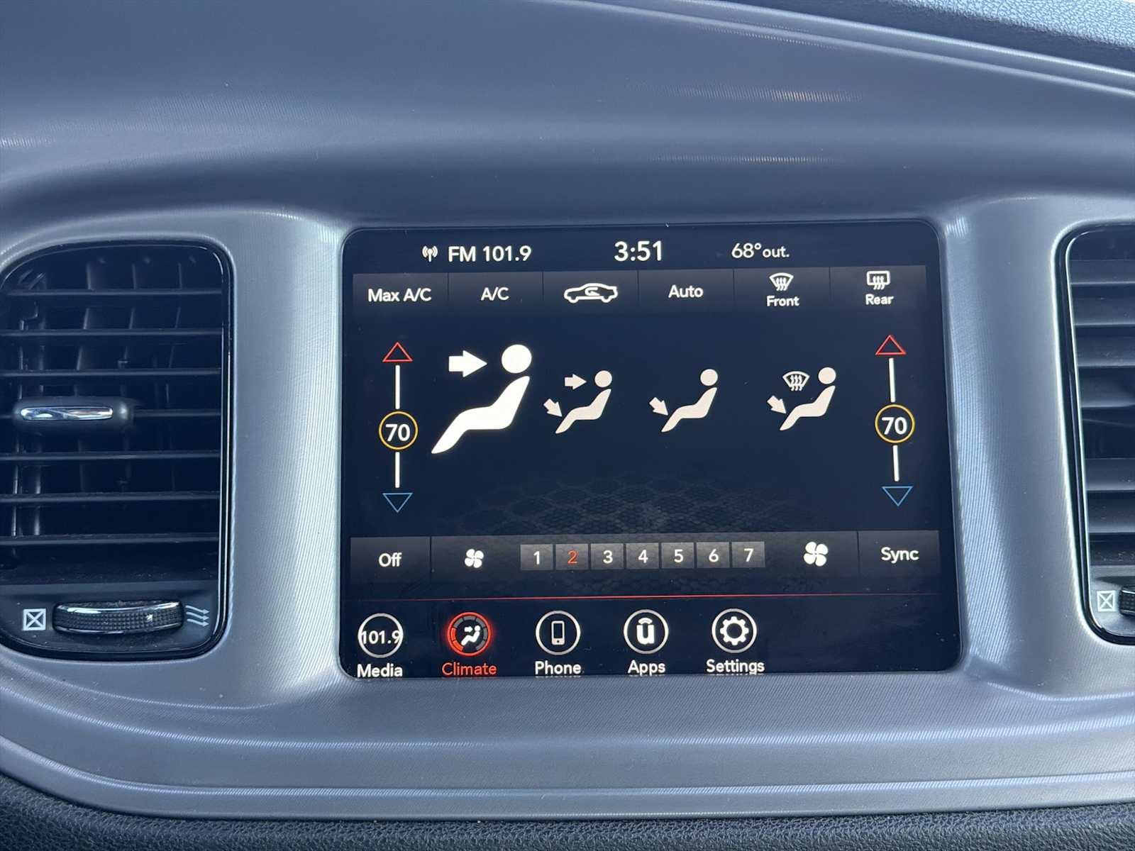 Thumbnail: 2023 Dodge Charger - 16