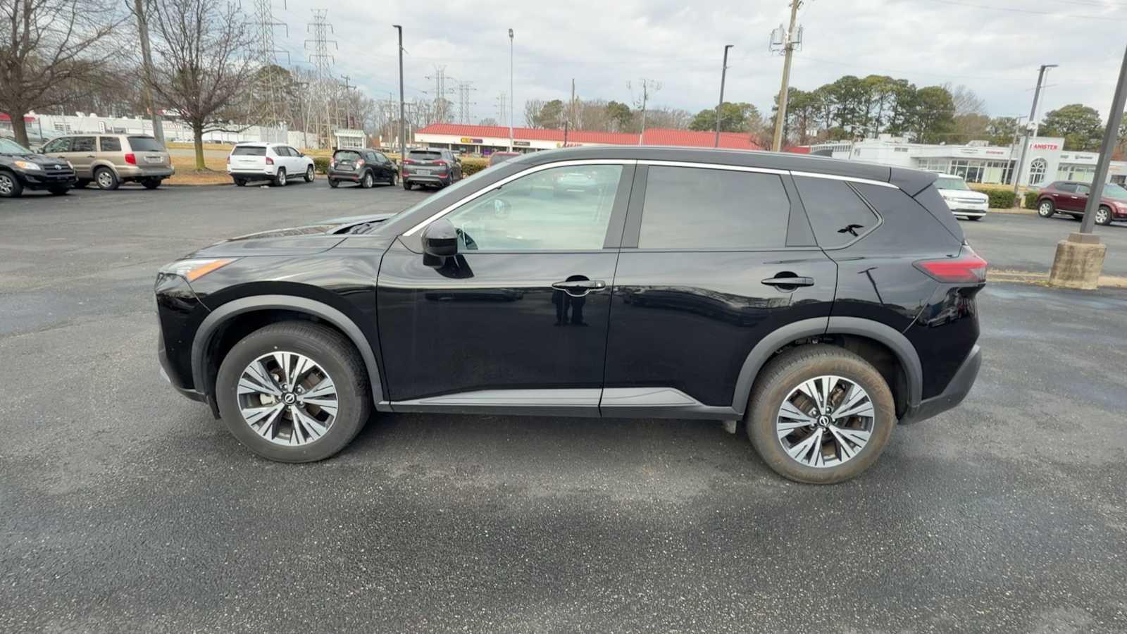 Thumbnail: 2023 Nissan Rogue - 5