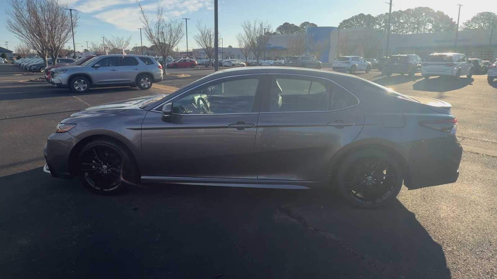 Thumbnail: 2023 Toyota Camry - 5