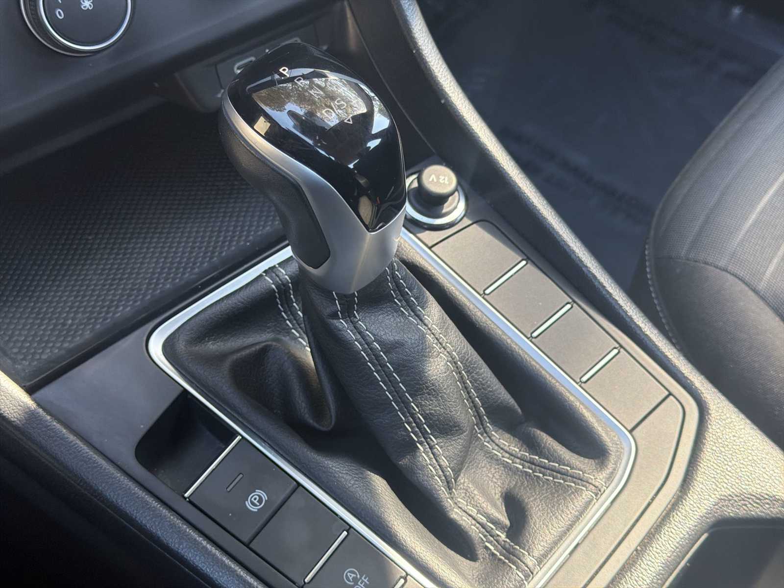 Thumbnail: 2024 Volkswagen Jetta - 35