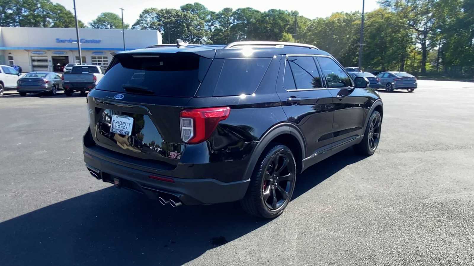 Thumbnail: 2023 Ford Explorer - 8