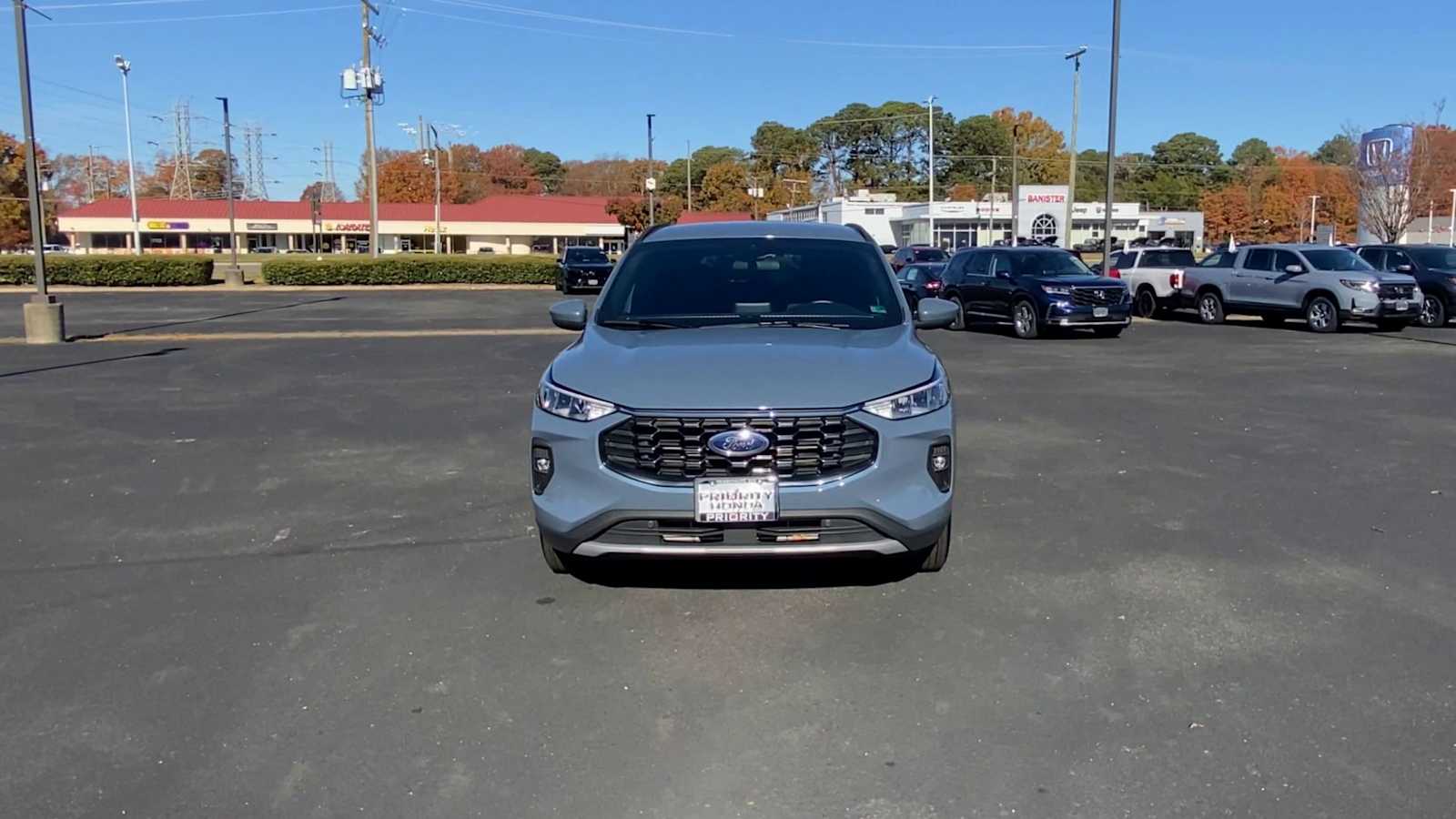 Thumbnail: 2025 Ford Escape - 3