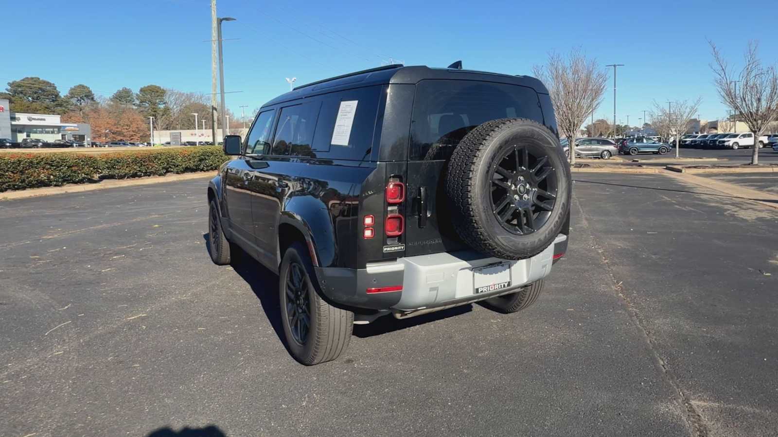 Thumbnail: 2025 Land Rover Defender - 7