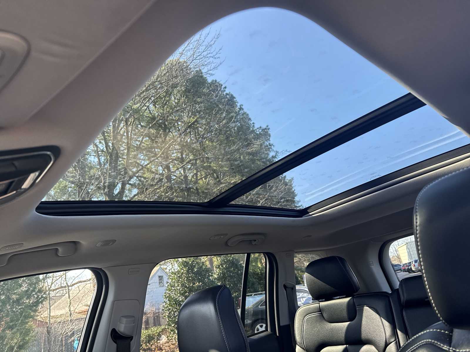 Thumbnail: 2024 Jeep Grand Cherokee - 16