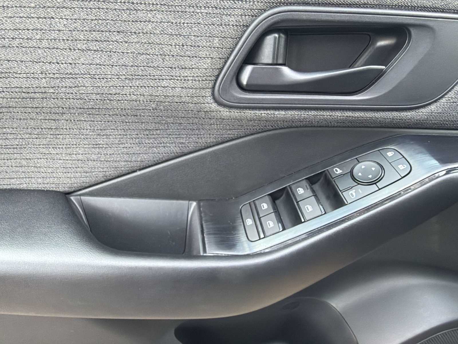 Thumbnail: 2023 Nissan Rogue - 15