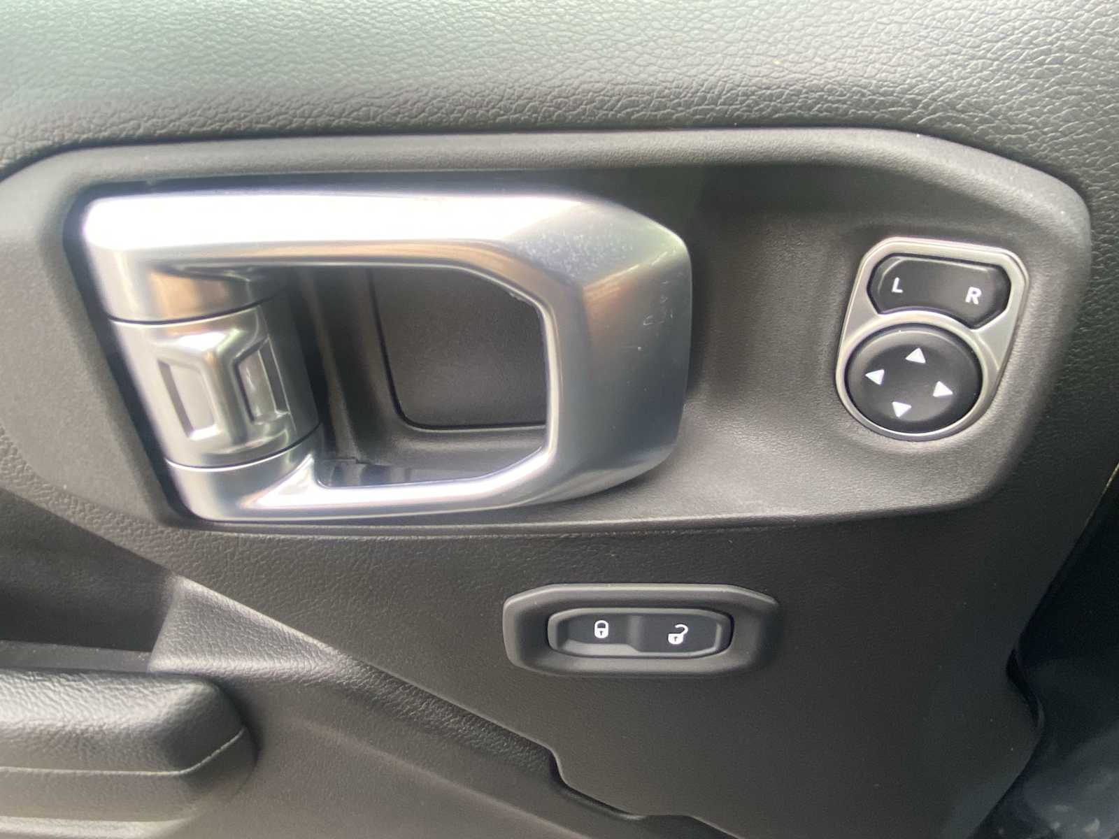 Thumbnail: 2023 Jeep Wrangler - 15