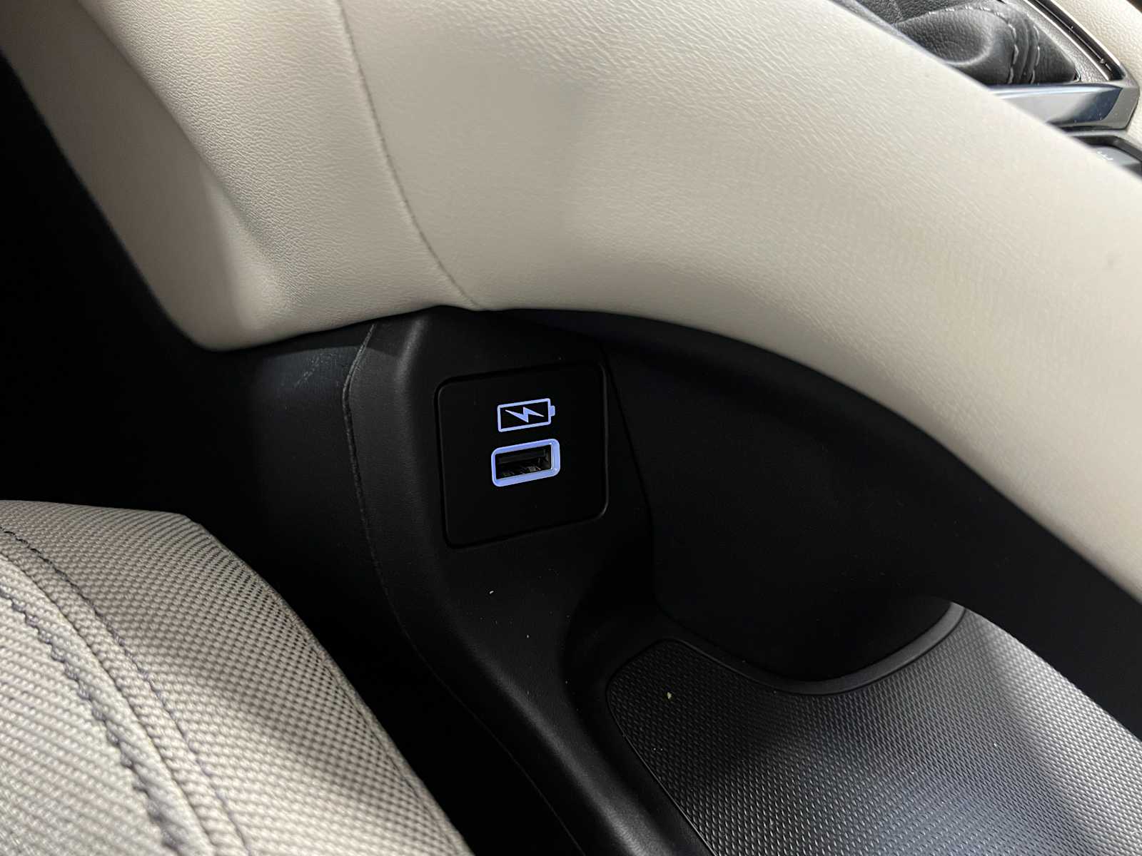 2025 Honda HR-V LX 24