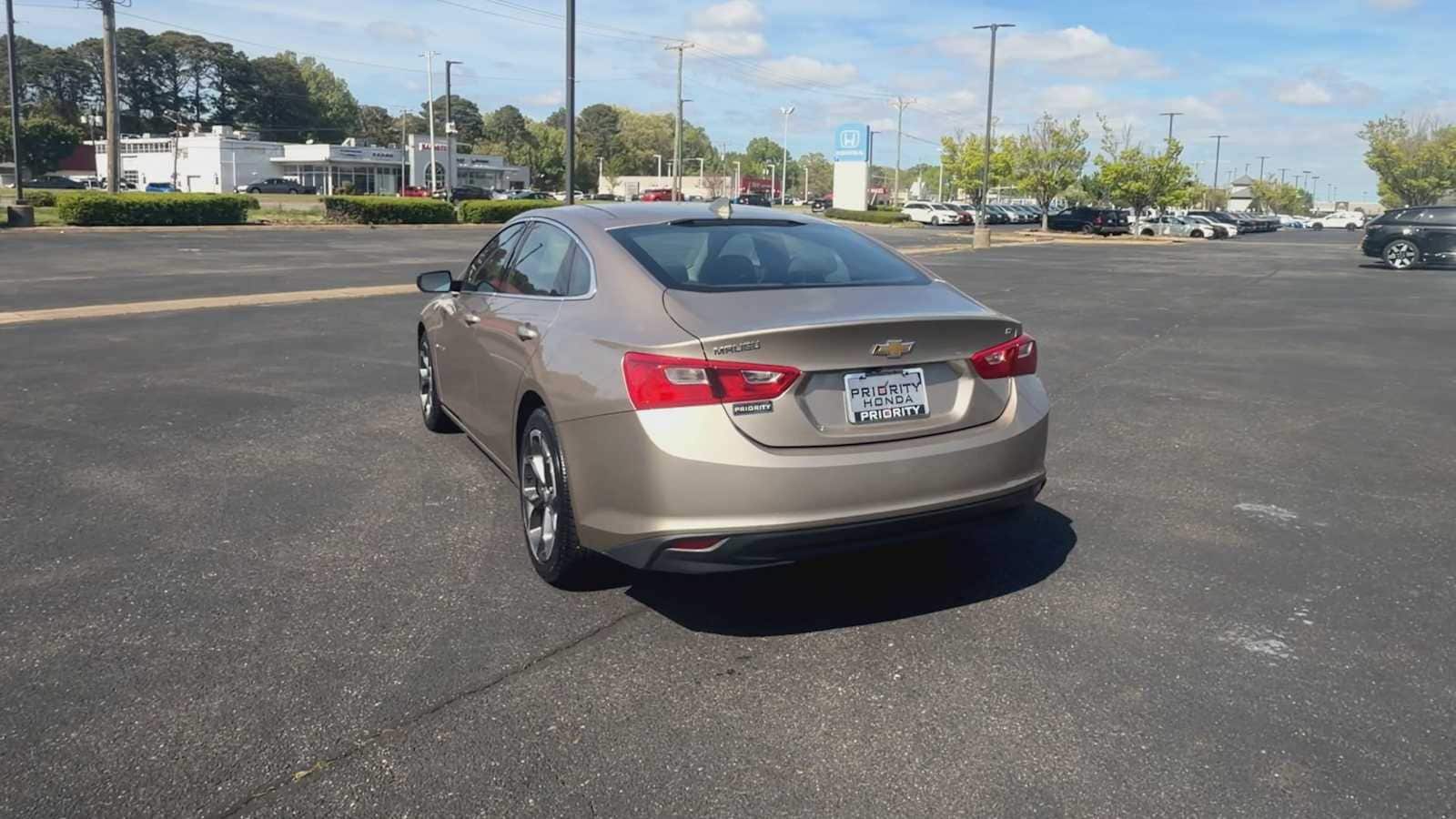 Thumbnail: 2023 Chevrolet Malibu - 7