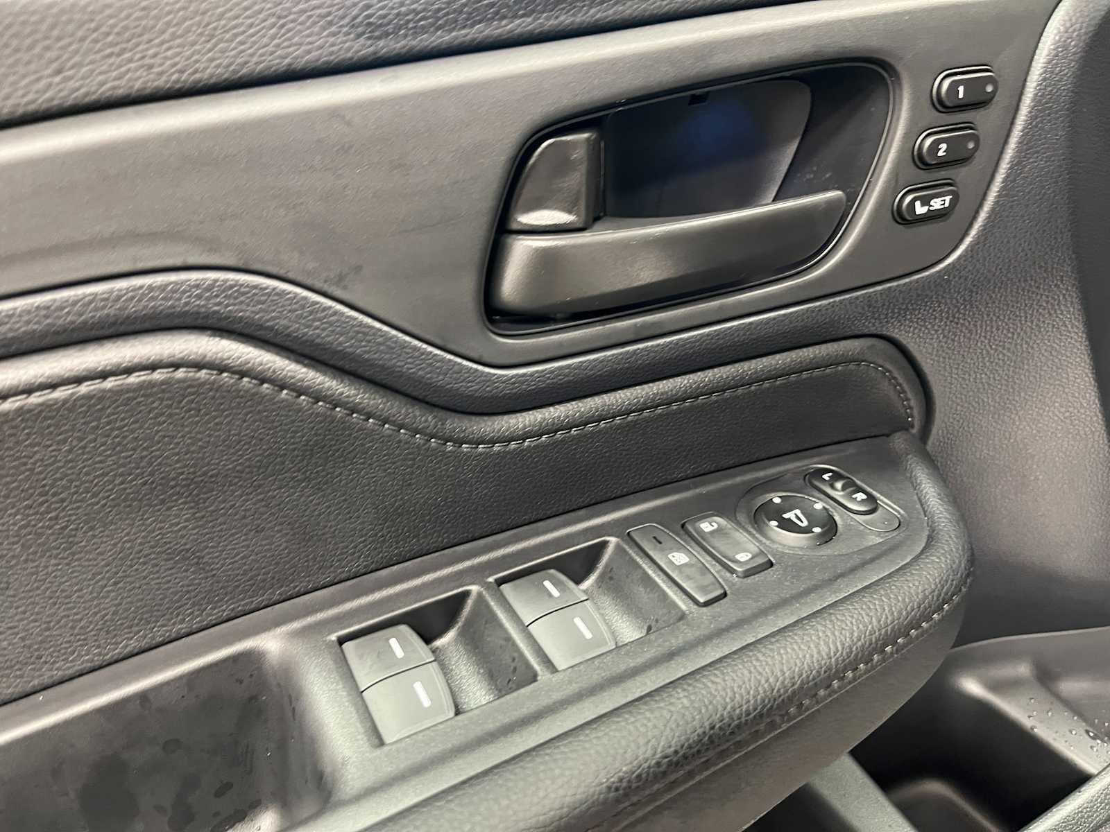 Thumbnail: 2026 Honda Odyssey - 13