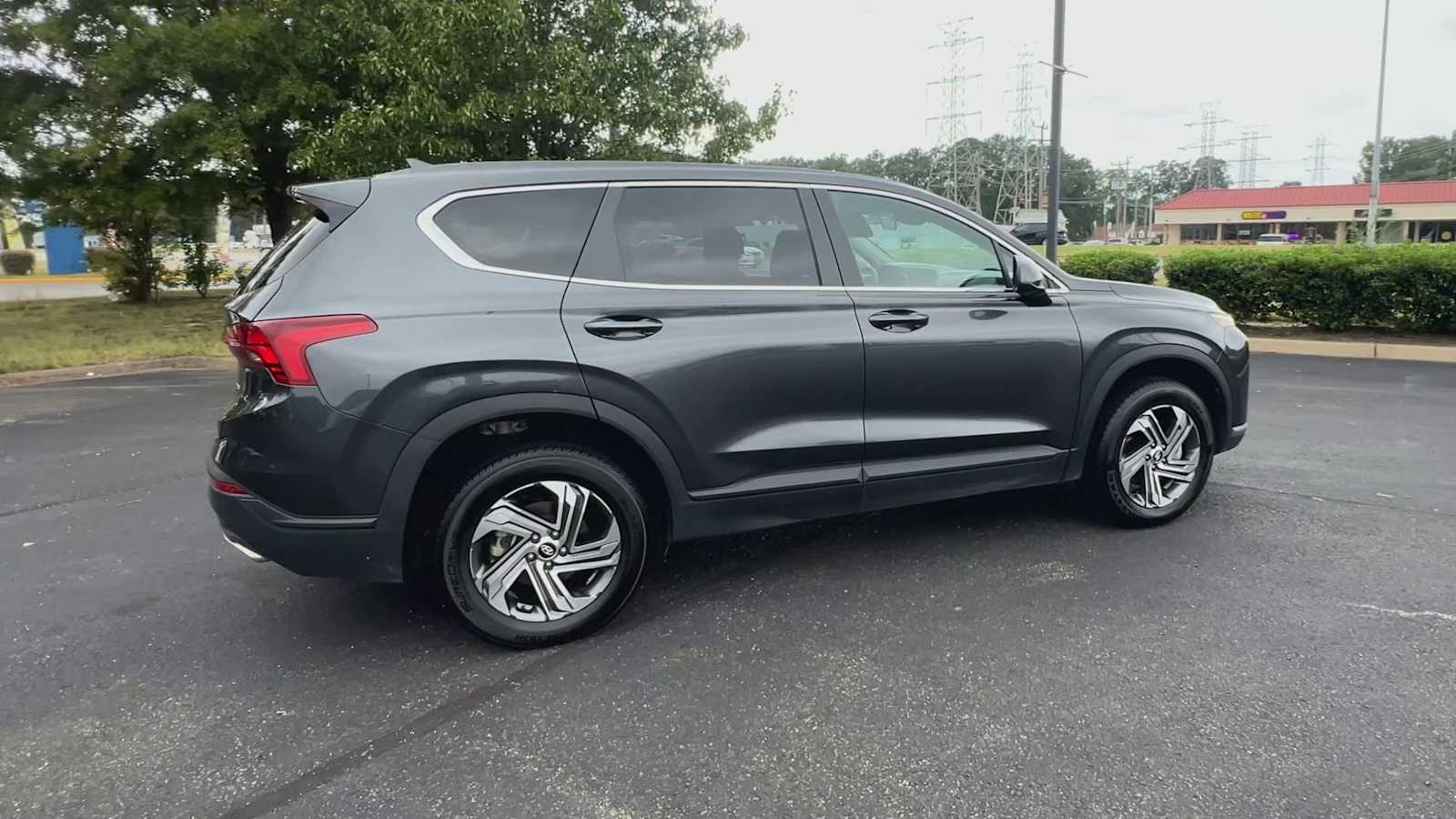 Thumbnail: 2023 Hyundai Santa Fe - 9