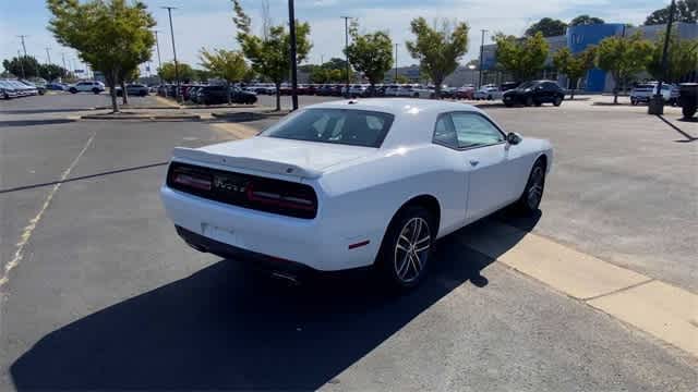 Thumbnail: 2019 Dodge Challenger - 10