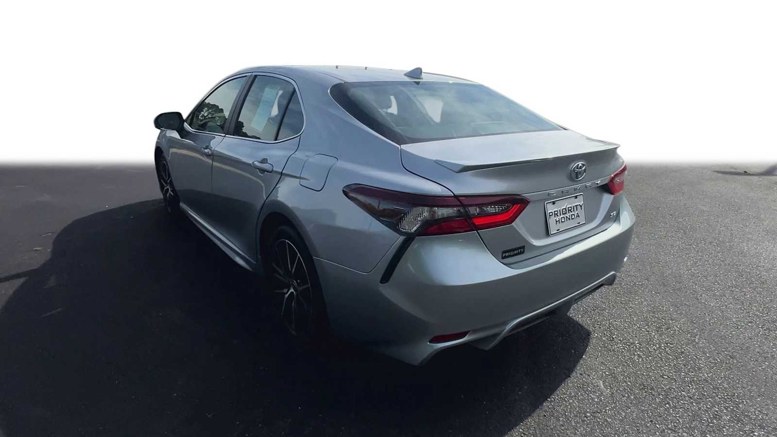2023 Toyota Camry SE 7