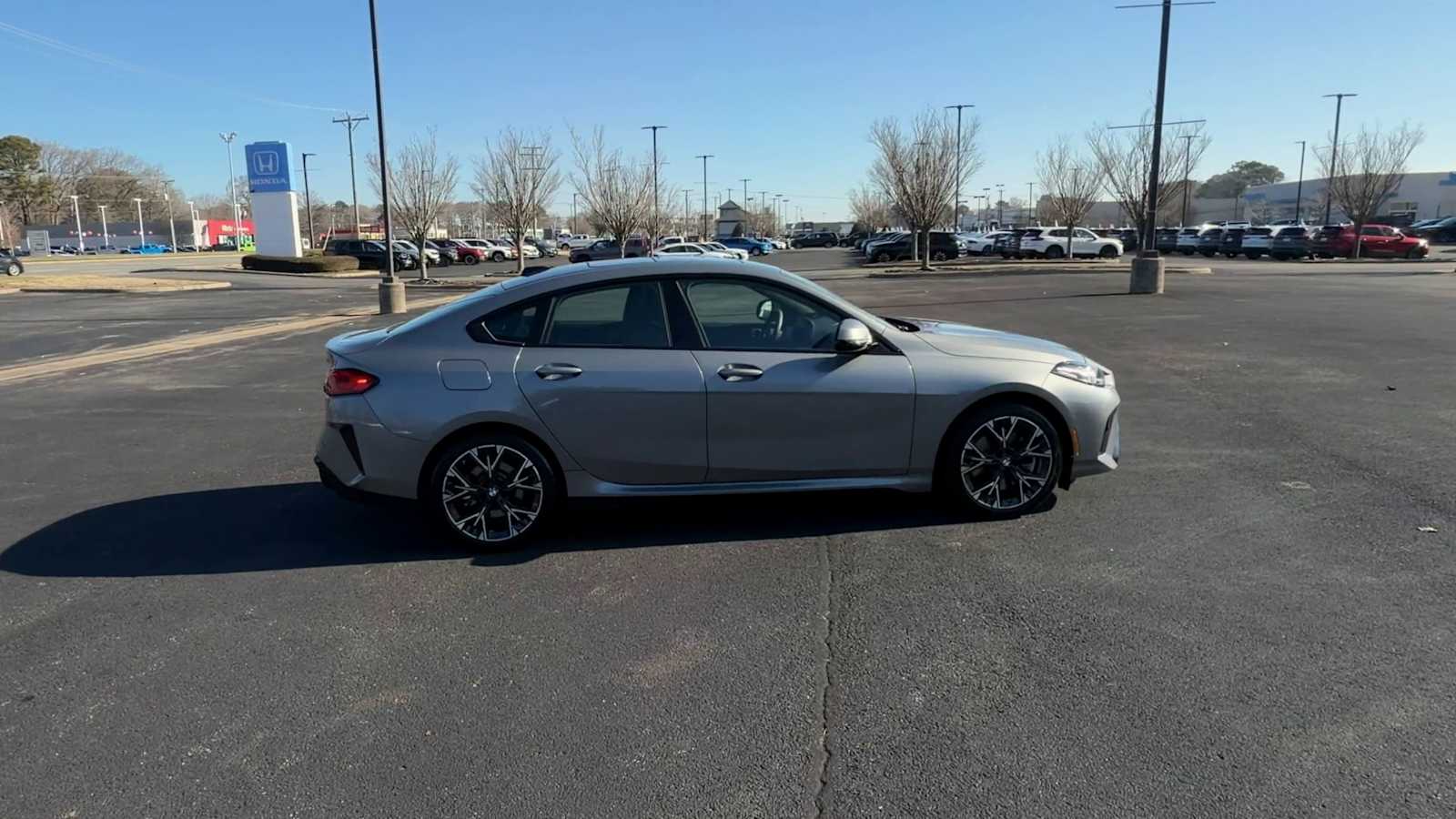 Thumbnail: 2025 BMW 2 Series - 9