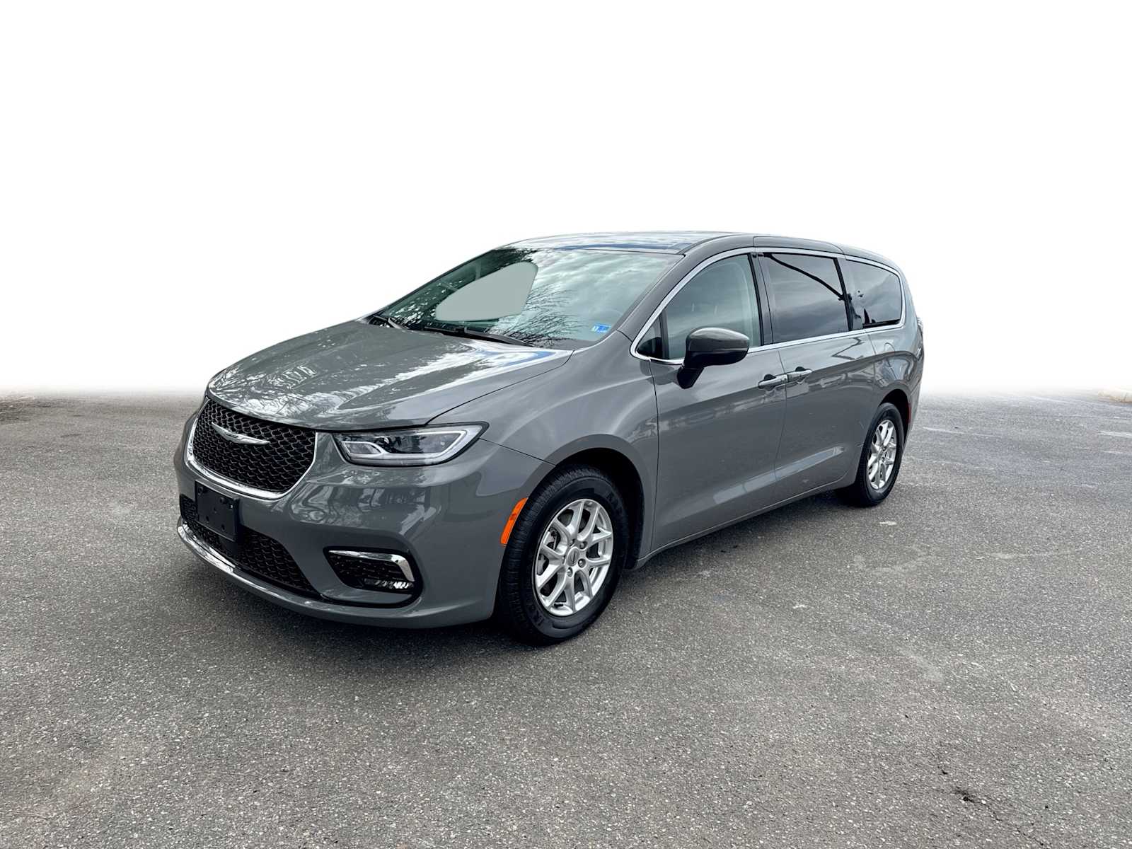 Thumbnail: 2023 Chrysler Pacifica - 1