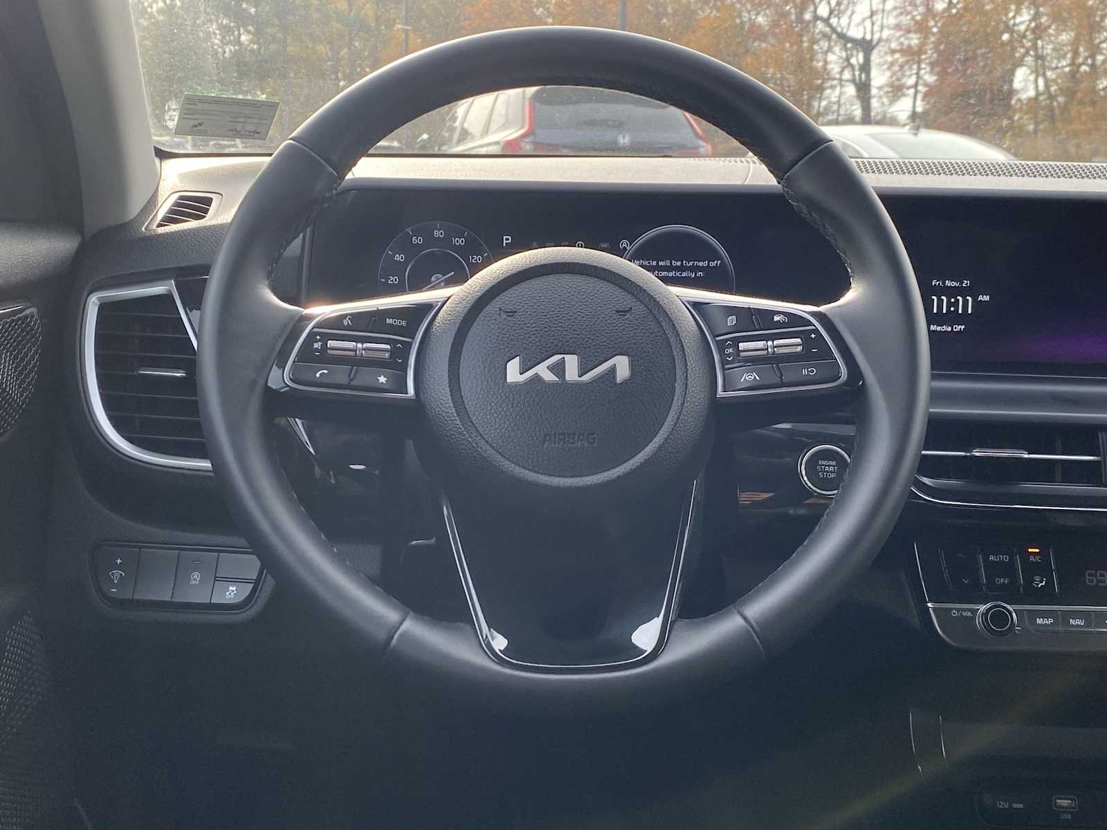 Thumbnail: 2024 Kia Seltos - 11