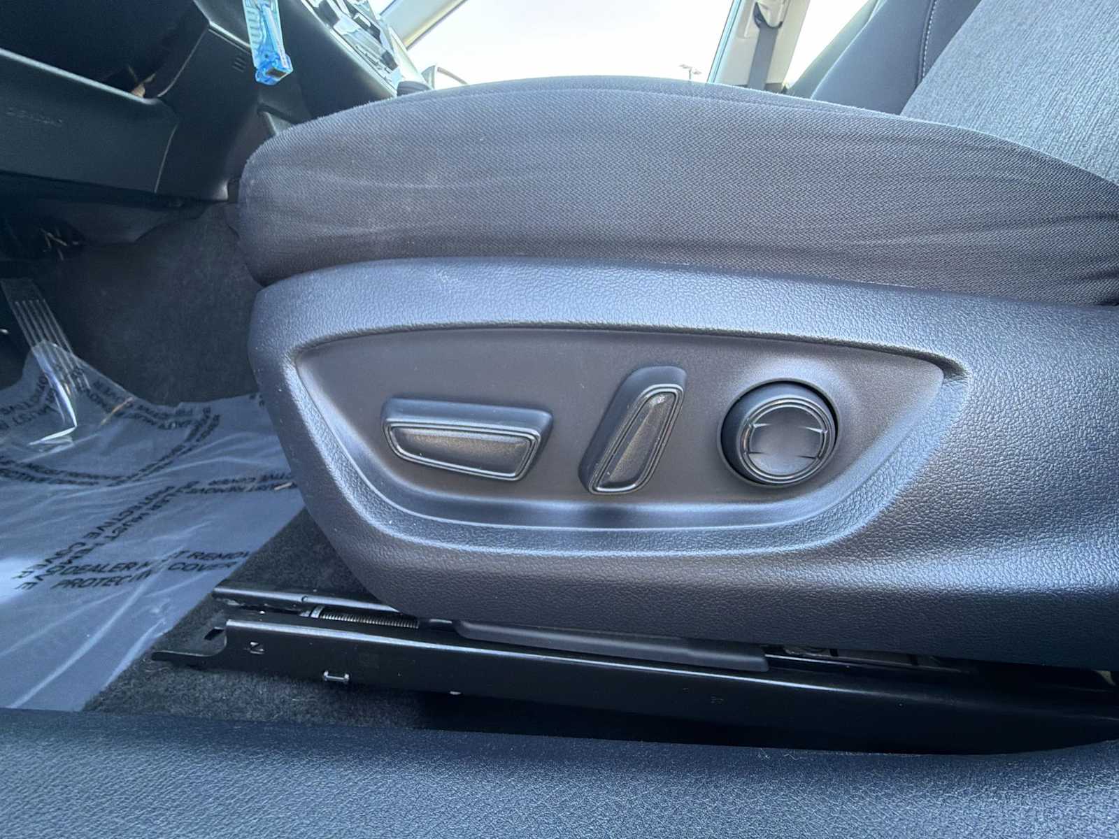 Thumbnail: 2022 Toyota Camry - 14