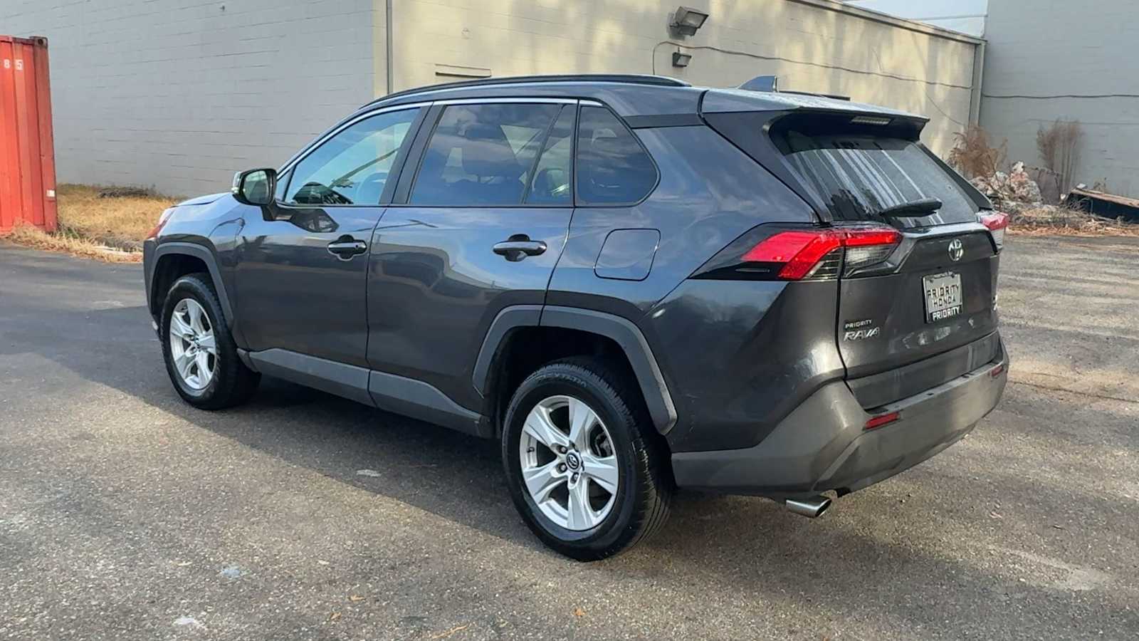 Thumbnail: 2019 Toyota RAV4 - 6