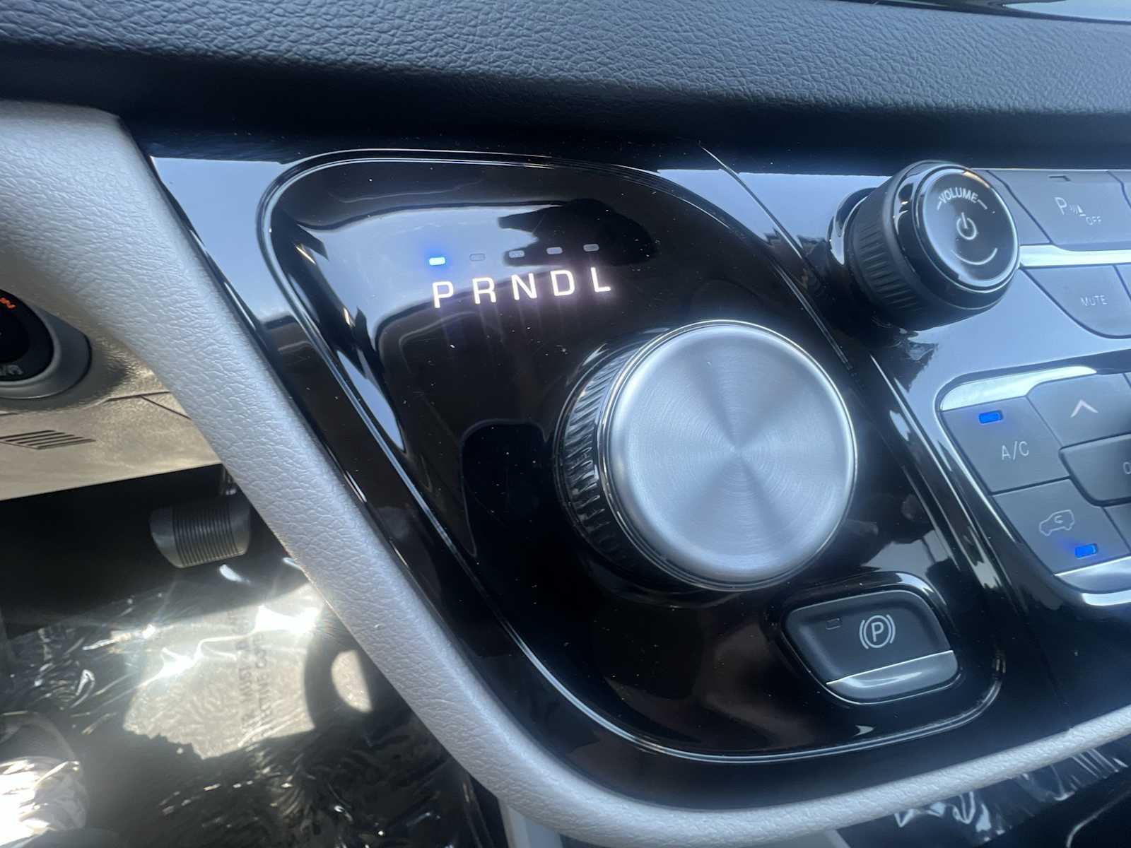 Thumbnail: 2024 Chrysler Pacifica - 20